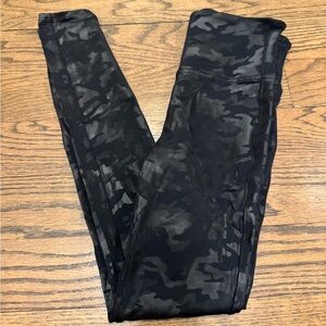 SPANX Black Camo Faux Leather Look Leggings Small Petite